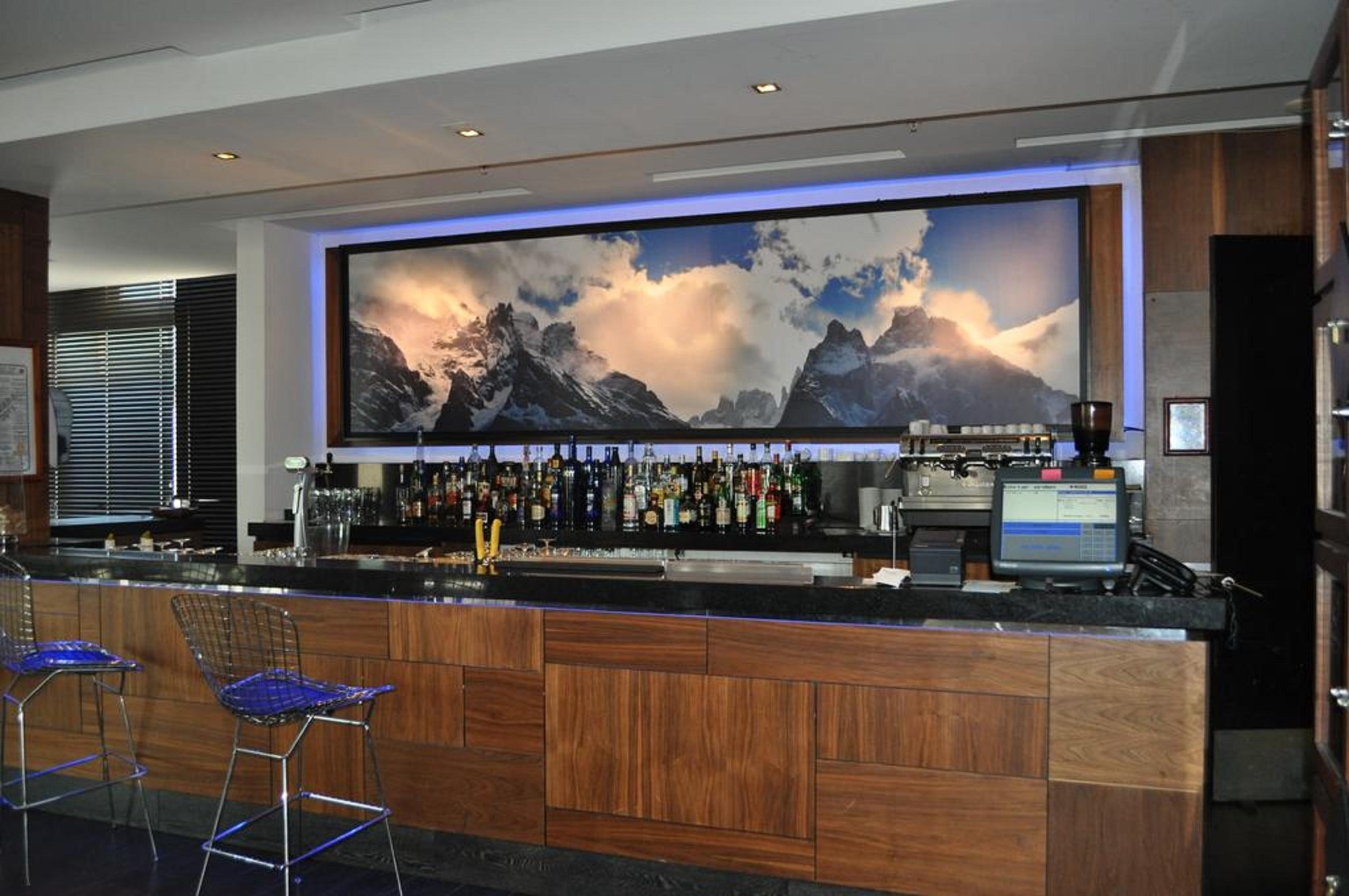 Wyndham Santiago Pettra Hotel Exterior photo The bar at the 1906 Lounge